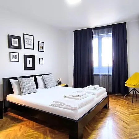 Apartment Wake Up For 4 Belgrado Esterno foto